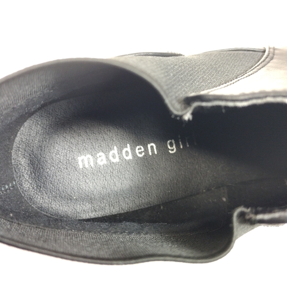 Madden Girl LADIE Chelsea Heel Dress Boot l Black Leather l Size 10 M - Picture 10 of 11